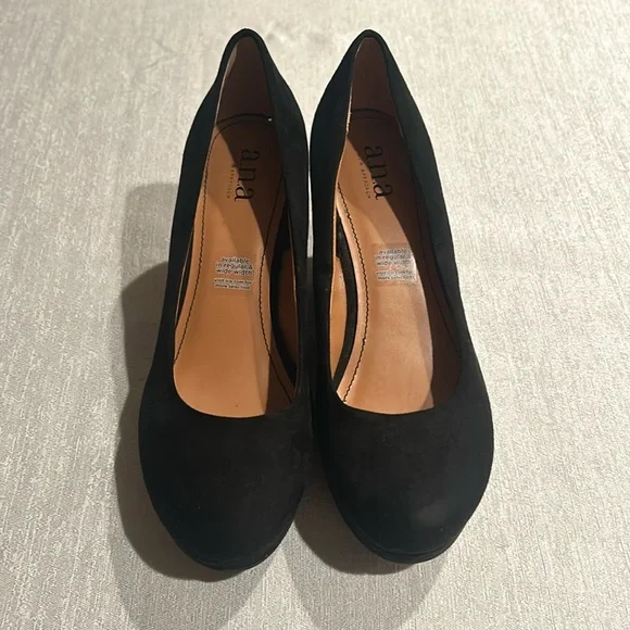 A.N.A Black Suede Round-Toe Wedge Heels - Picture 1 of 6